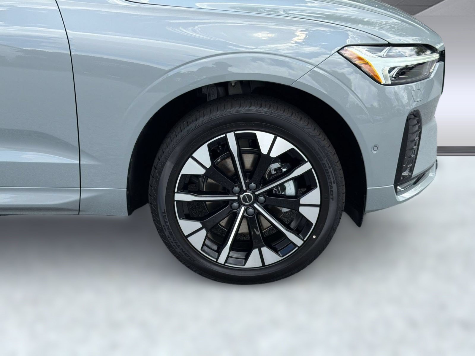 New 2026 Volvo XC60 B5 Ultra w/ Climate Package AWD/4WD image 12