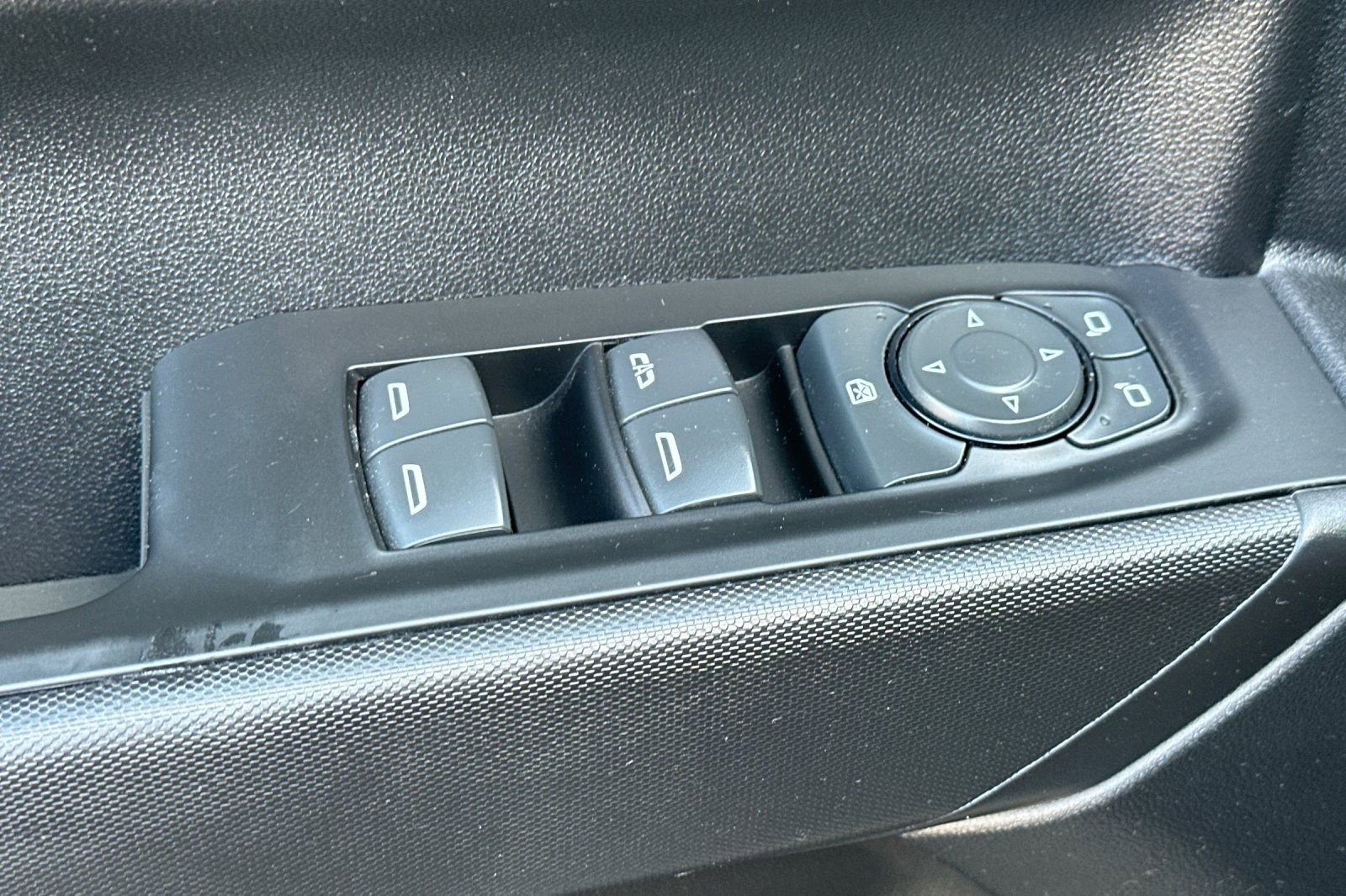 Certified 2022 Chevrolet Silverado 1500 Custom image 12