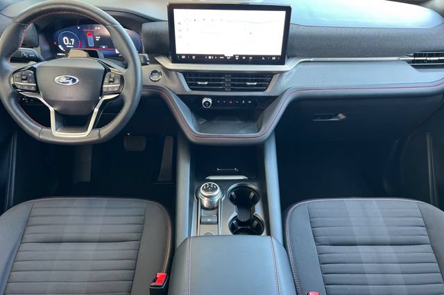Used 2025 Ford Explorer ST-Line RWD image 16