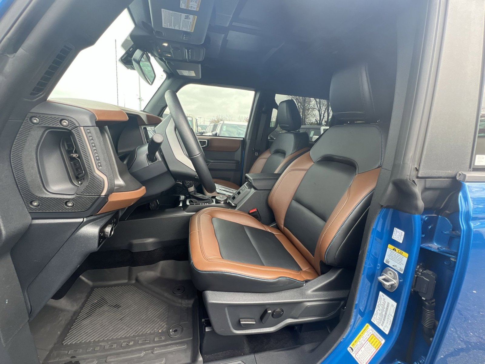 New 2024 Ford Bronco Outer Banks w/ Sasquatch Package image 13