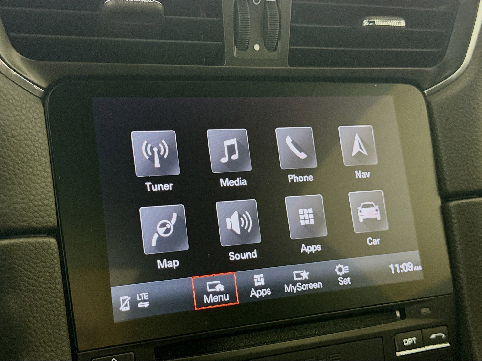 Certified 2019 Porsche 911 Targa 4 GTS image 17