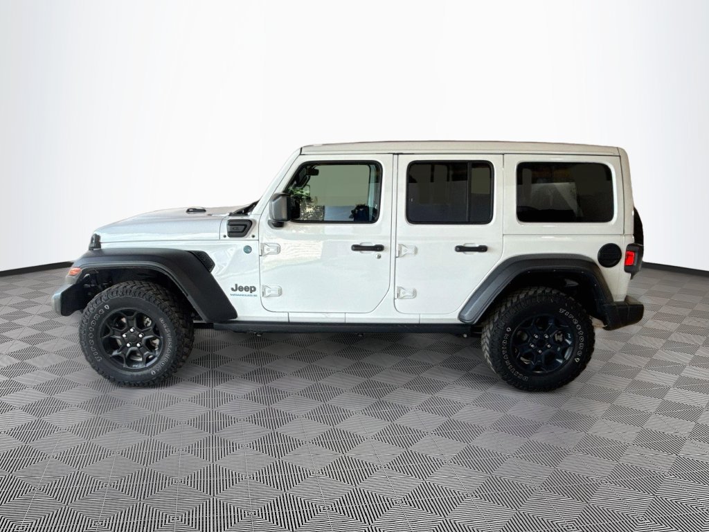 Certified 2023 Jeep Wrangler Unlimited w/ Sun & Screen Package AWD/4WD image 9