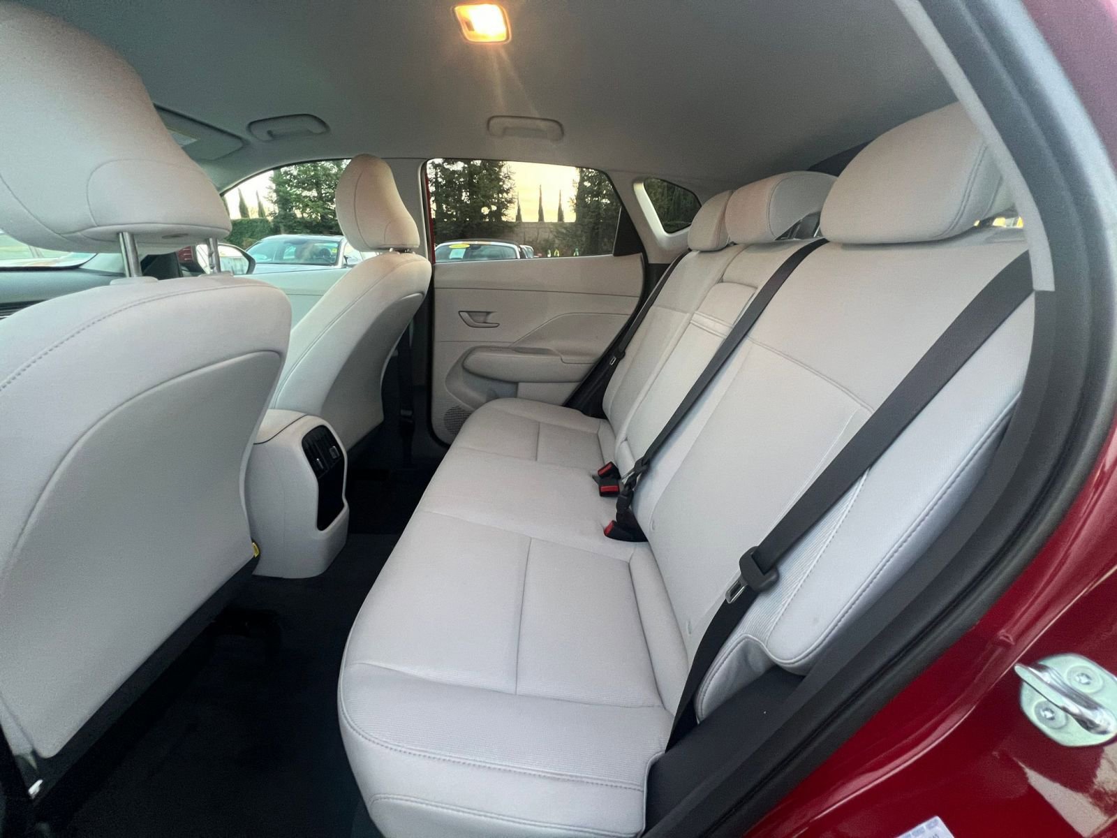 Used 2025 Hyundai Kona SEL image 25