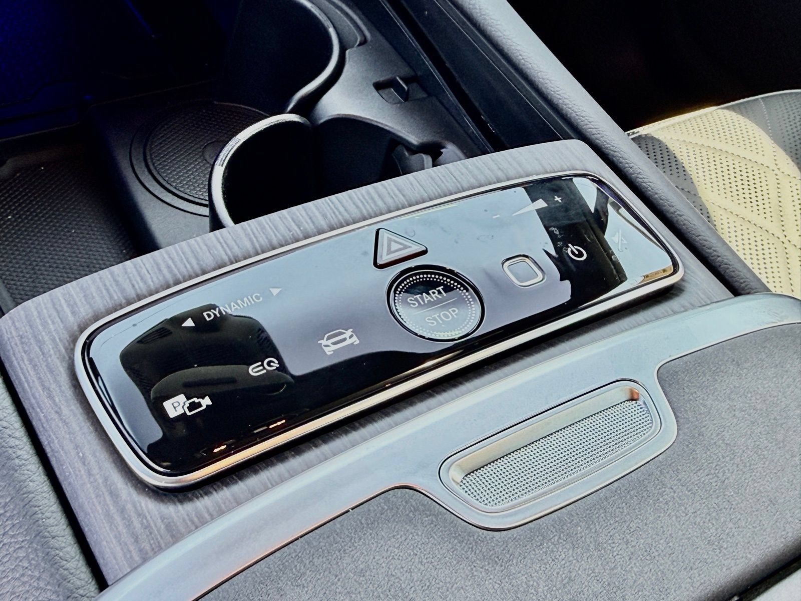 New 2026 Mercedes-Benz EQS 550 4MATIC SUV image 25