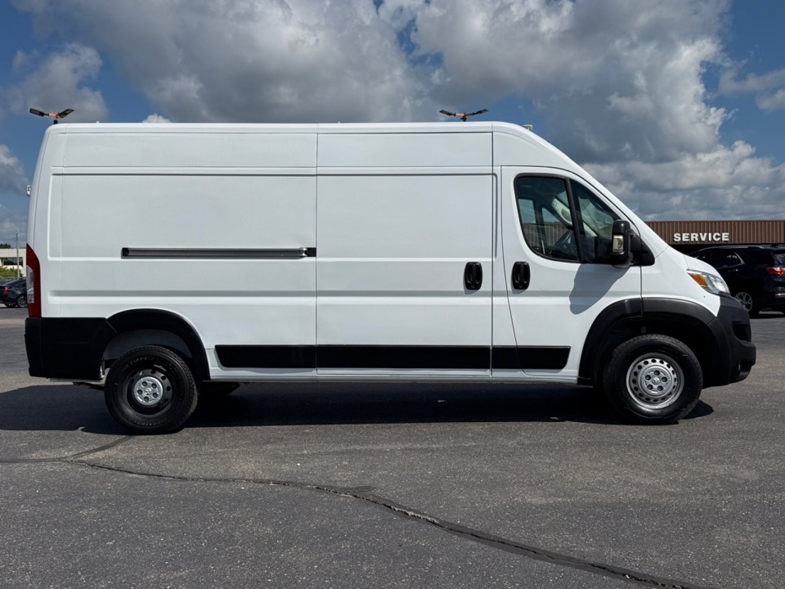 Used 2023 RAM ProMaster 2500 FWD image 8