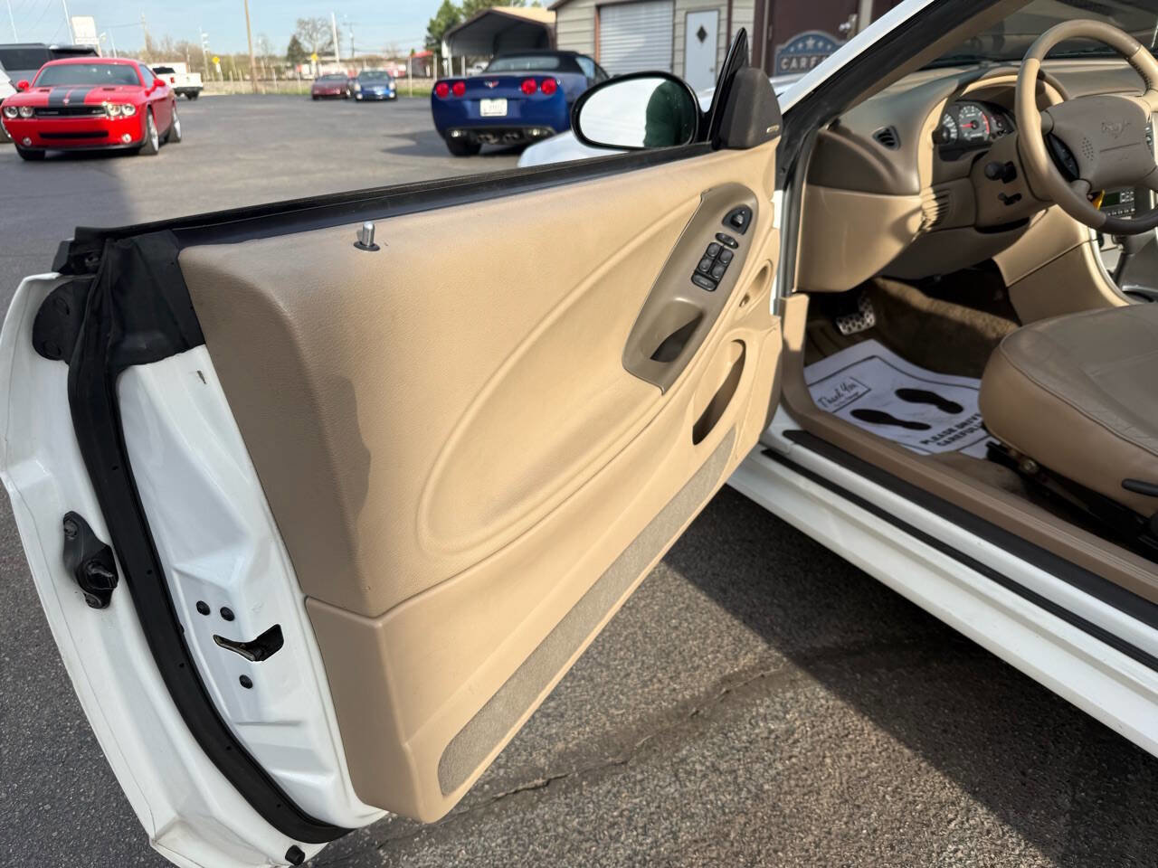 Used 2004 Ford Mustang Deluxe Convertible image 35