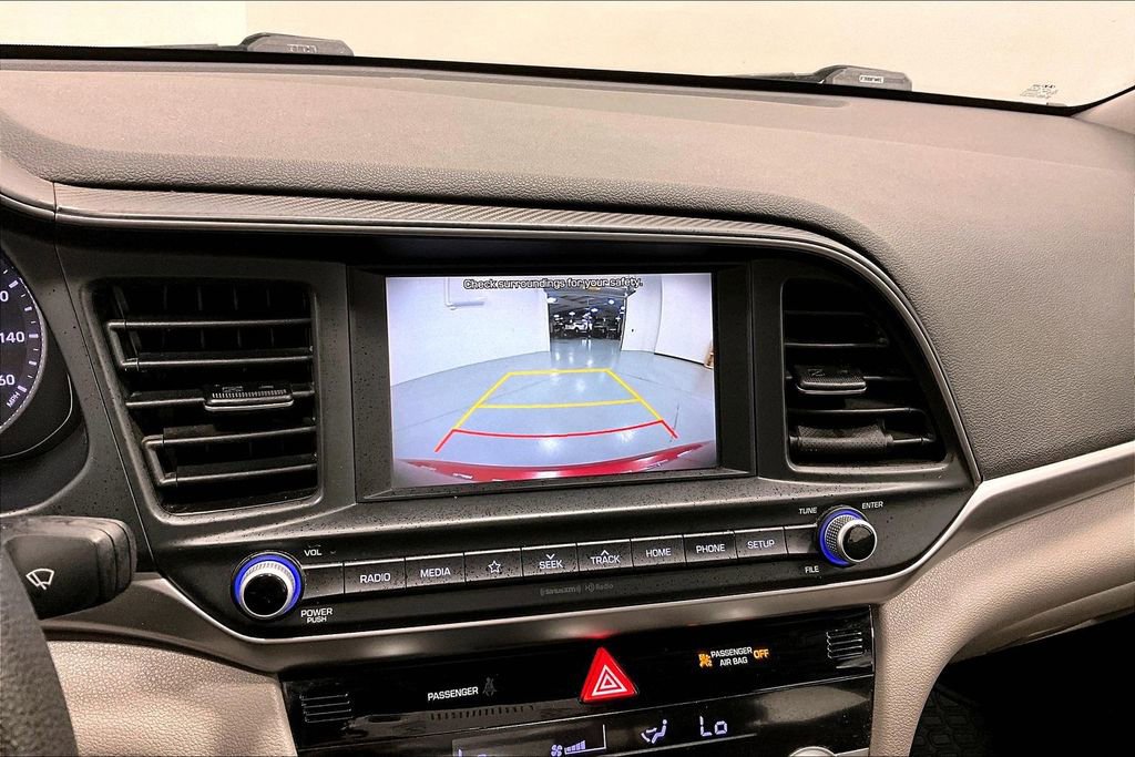 Used 2020 Hyundai Elantra SEL image 29