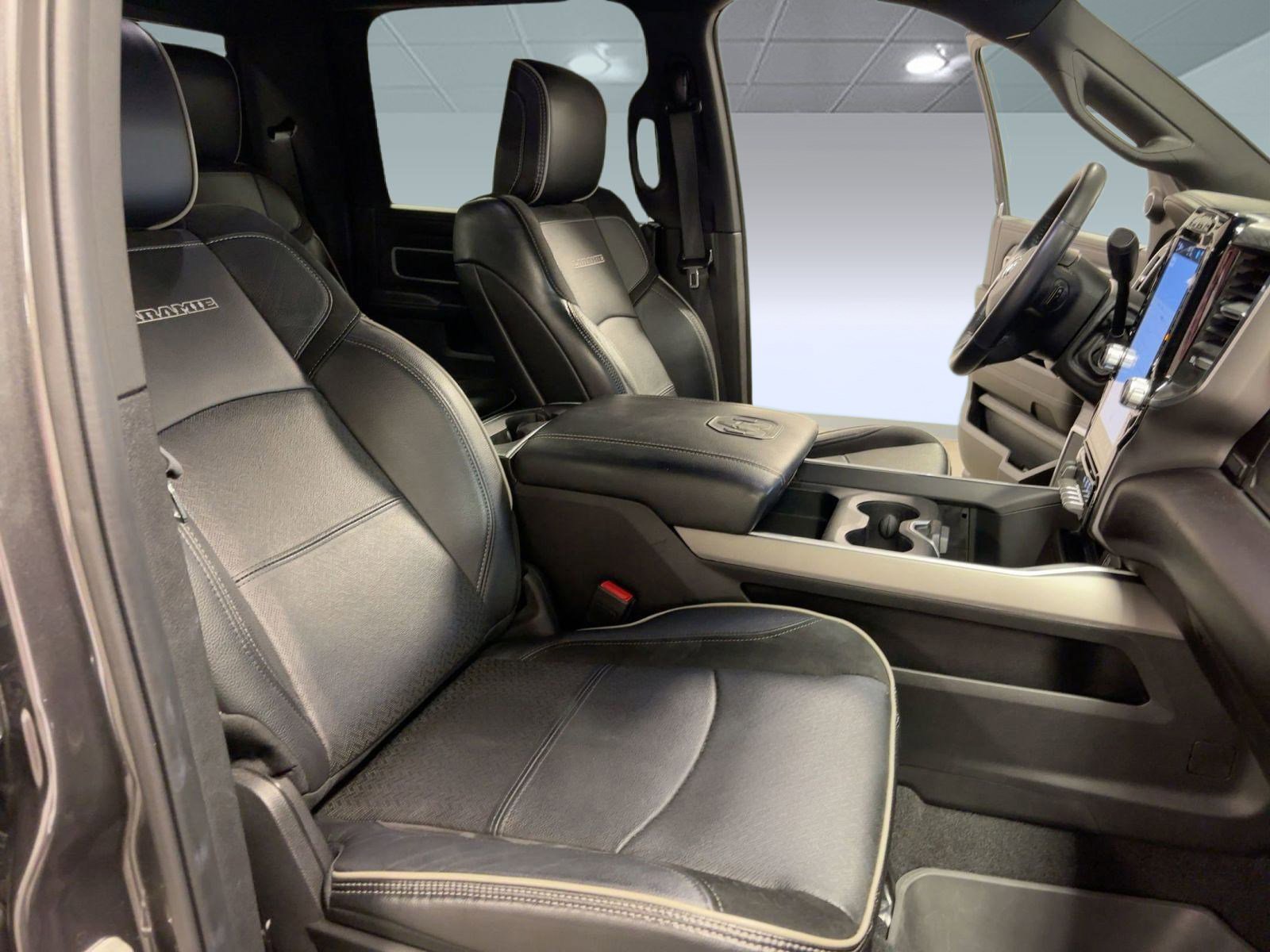 Used 2024 RAM 2500 Laramie w/ Night Edition image 31