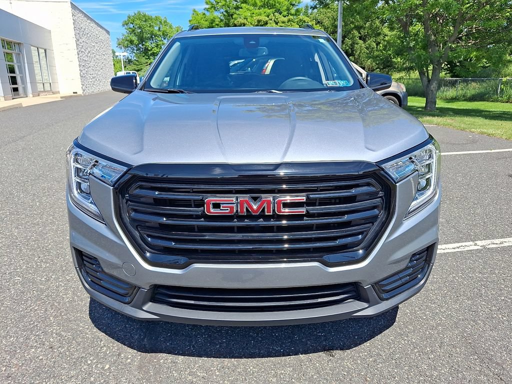 Used 2023 GMC Terrain SLE w/ Driver Convenience Package AWD/4WD image 8
