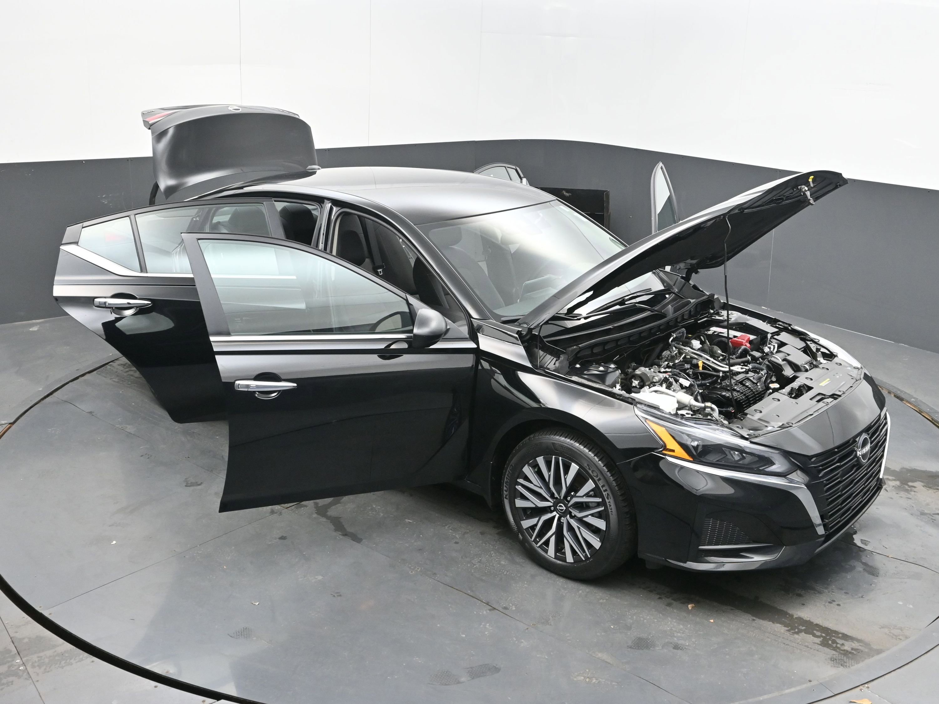 Certified 2025 Nissan Altima 2.5 SV image 38