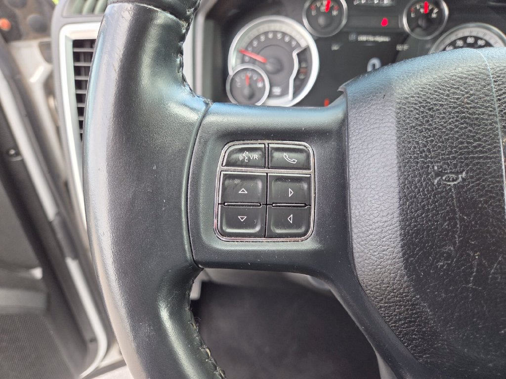 Used 2019 RAM 1500 Big Horn RWD image 32