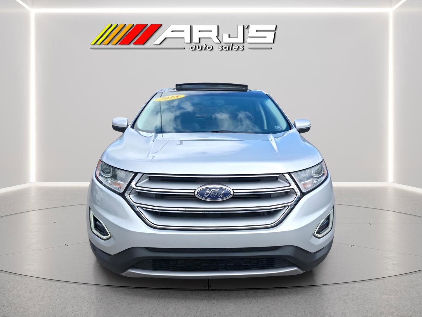 Used 2018 Ford Edge Titanium w/ Equipment Group 301A AWD/4WD image 5