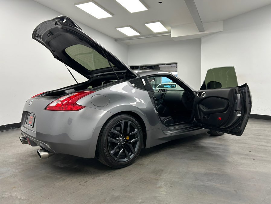Used 2016 Nissan 370Z Touring Sport image 25