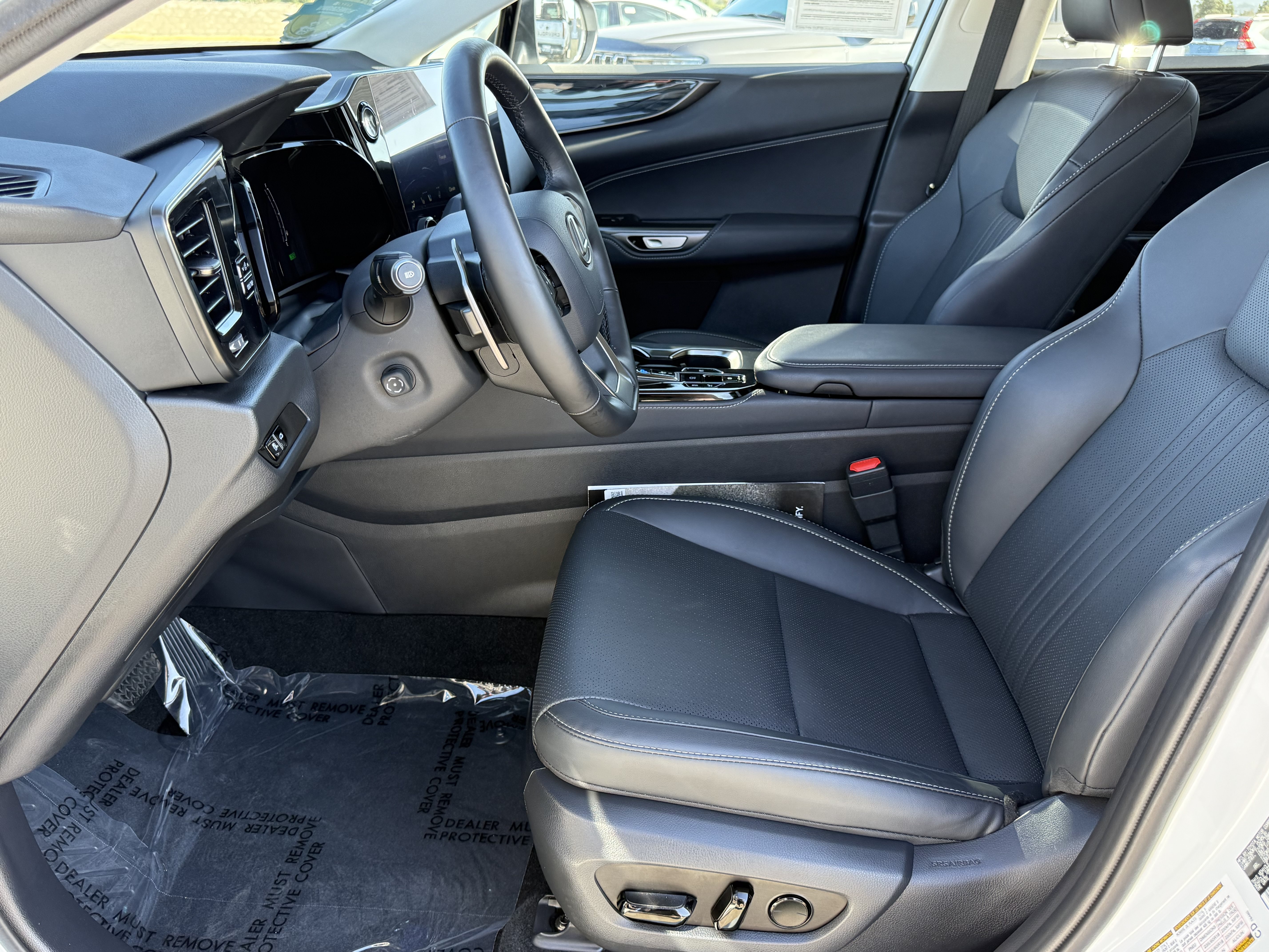 Certified 2026 Lexus NX 350h AWD w/ Accessory Package (2T) image 19