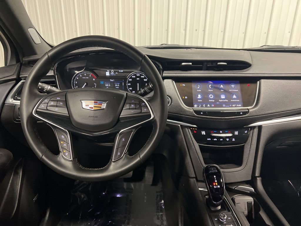 Certified 2025 Cadillac XT5 Premium Luxury image 13