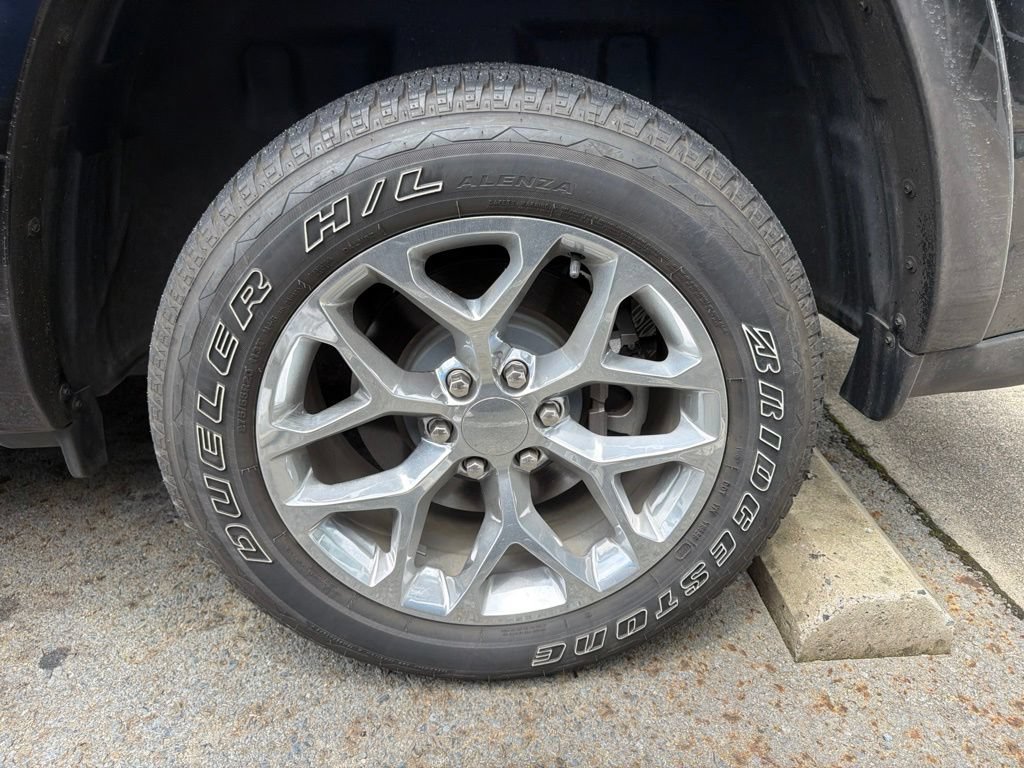 Used 2025 RAM 1500 Limited AWD/4WD image 7