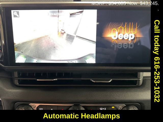 New 2025 Jeep Gladiator Sport image 15