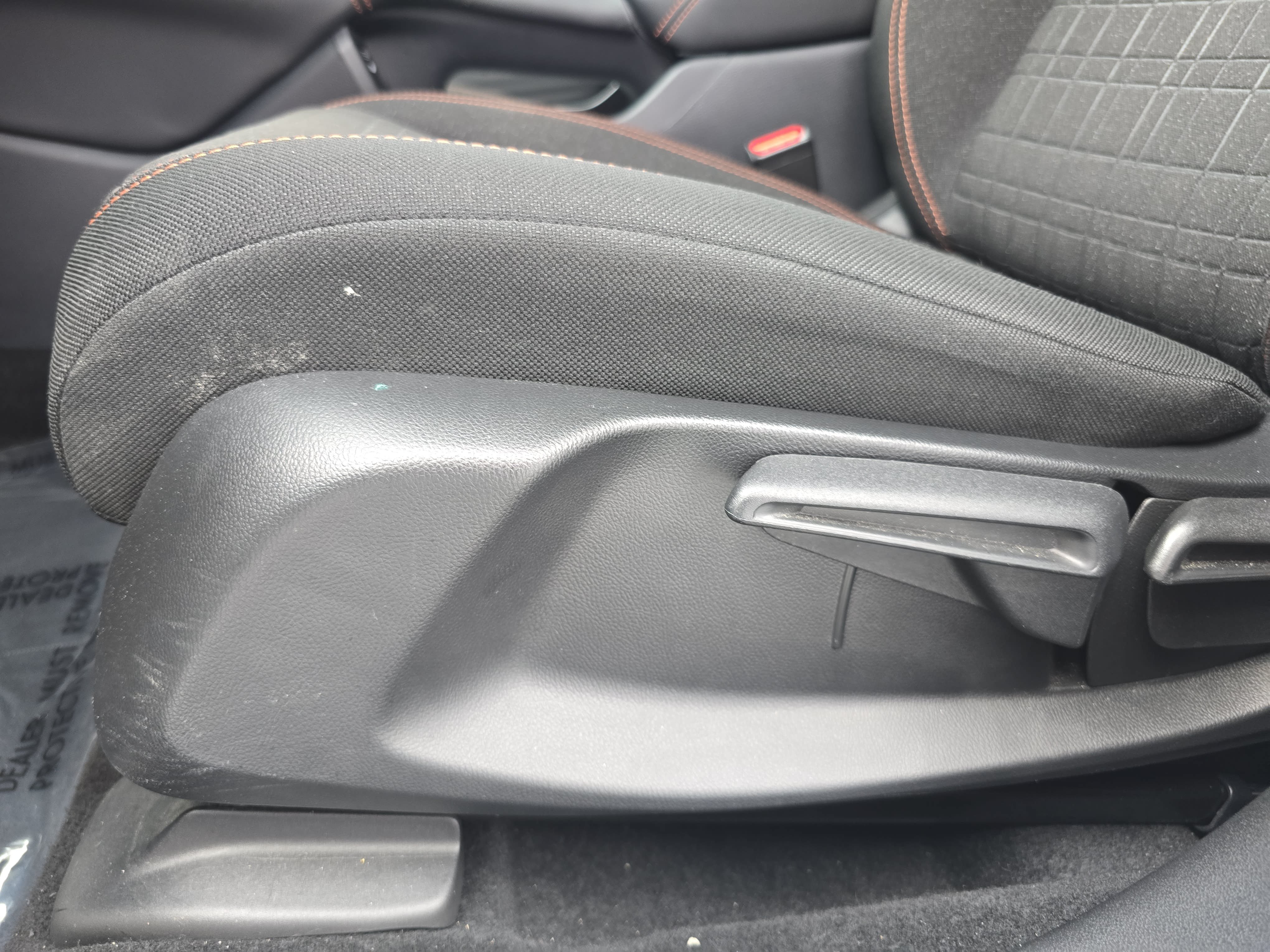 Used 2025 Honda HR-V Sport image 28