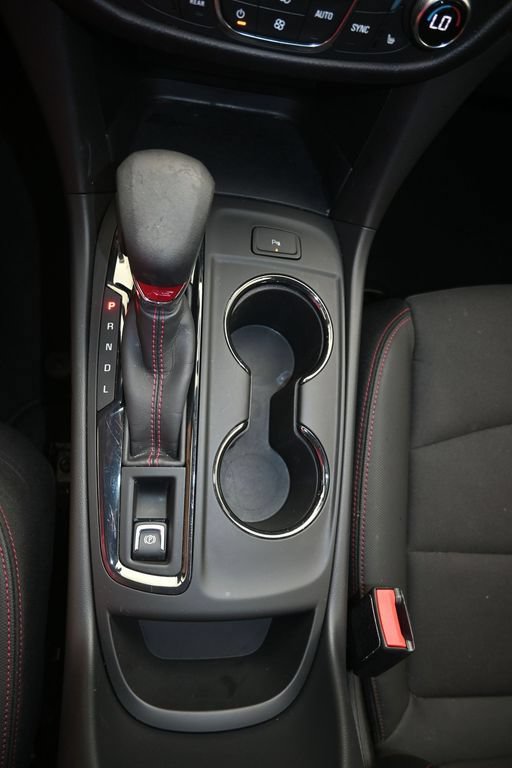 Certified 2022 Chevrolet Equinox RS w/ Infotainment Package FWD image 19