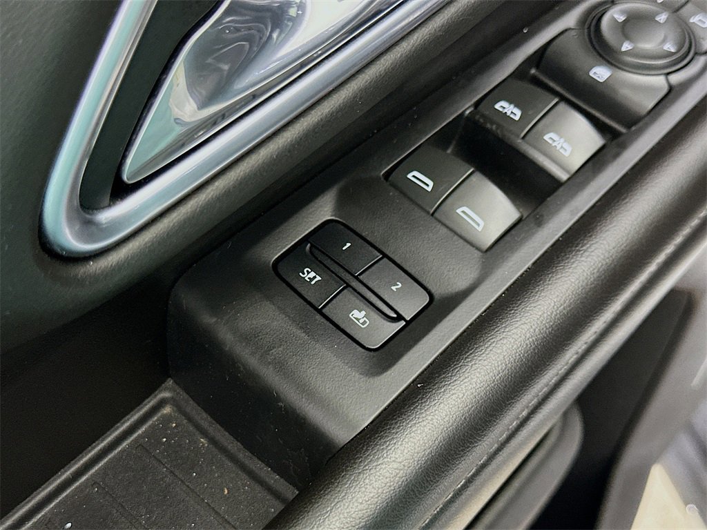 Used 2021 Chevrolet Suburban LT image 22