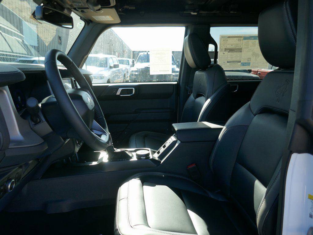 New 2025 Ford Bronco Outer Banks image 13