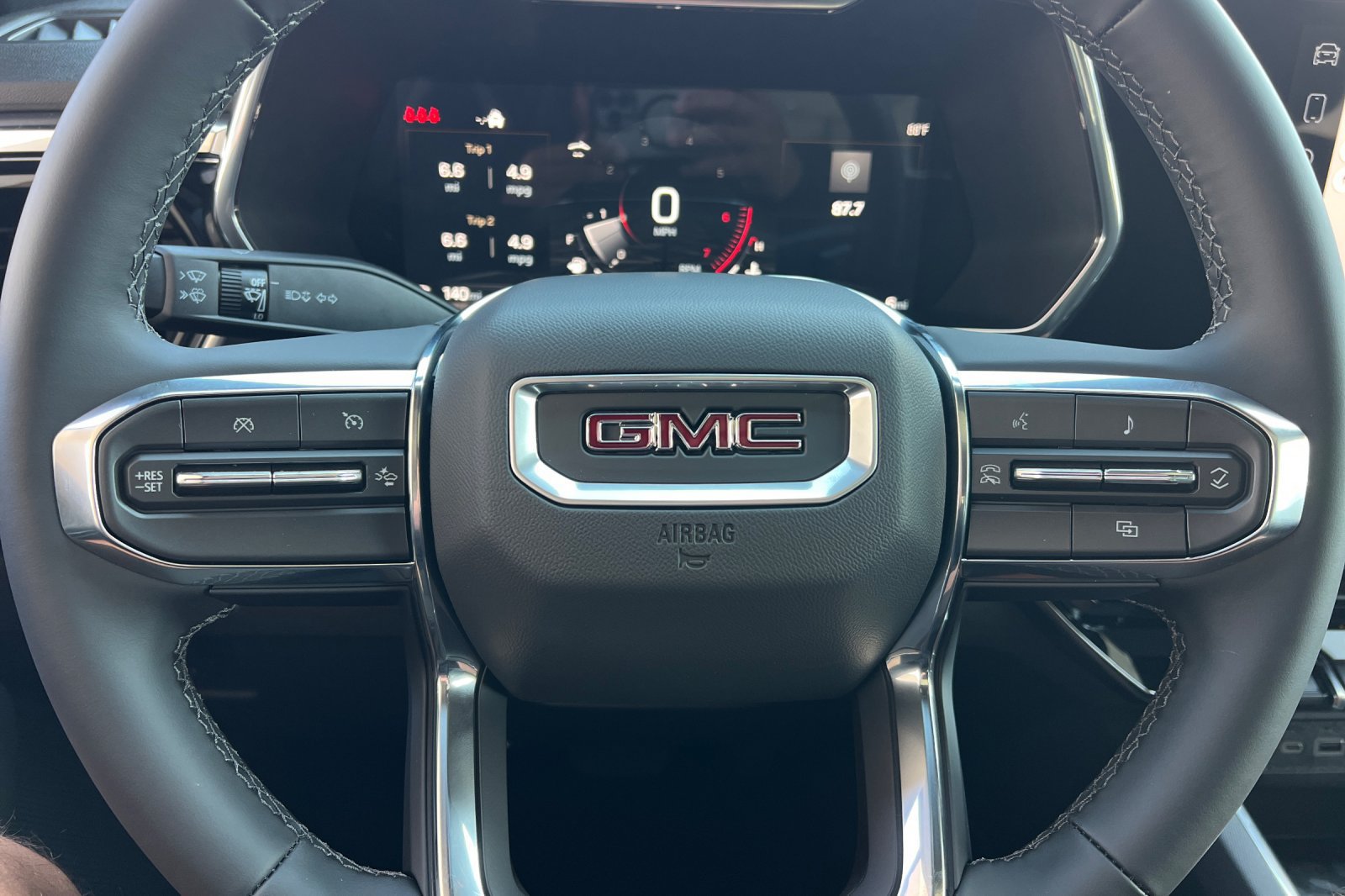New 2026 GMC Canyon Elevation w/ Convenience Package RWD image 25
