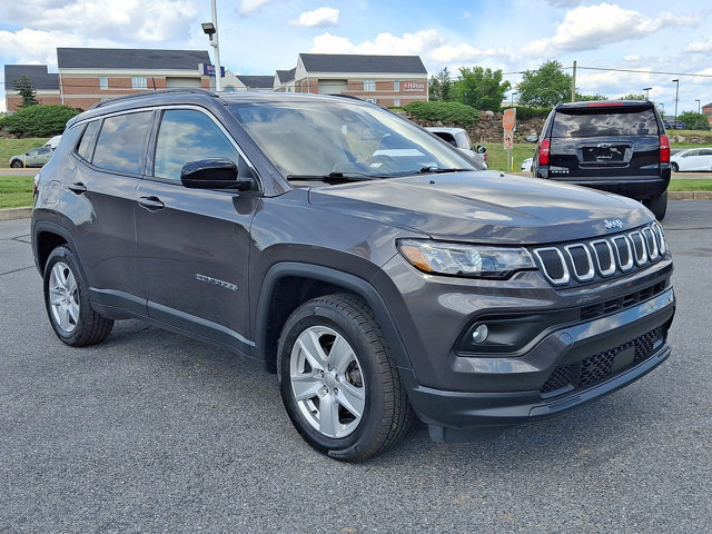 Used 2022 Jeep Compass Latitude w/ Convenience Group