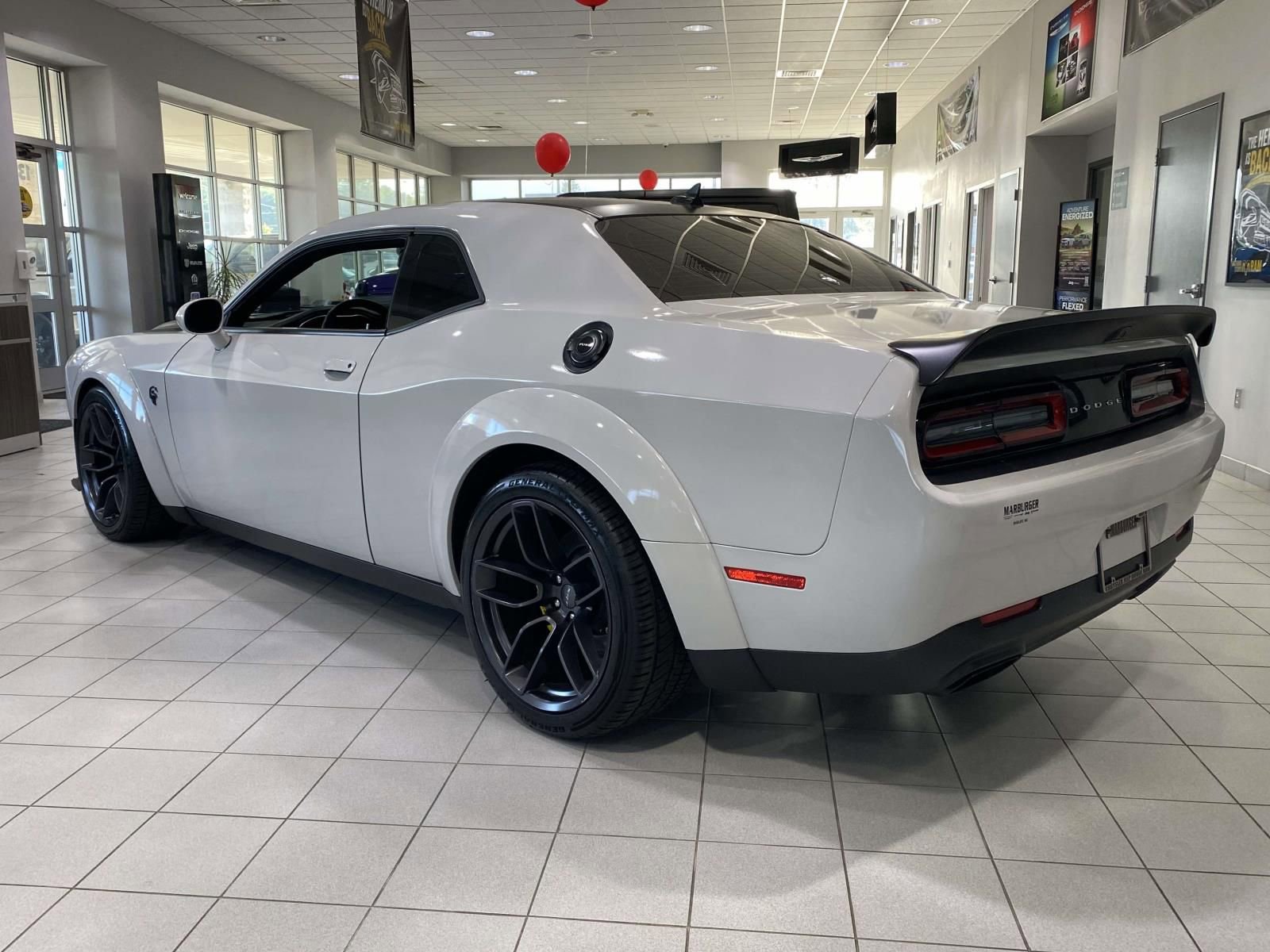 Used 2019 Dodge Challenger SRT Hellcat Redeye image 6
