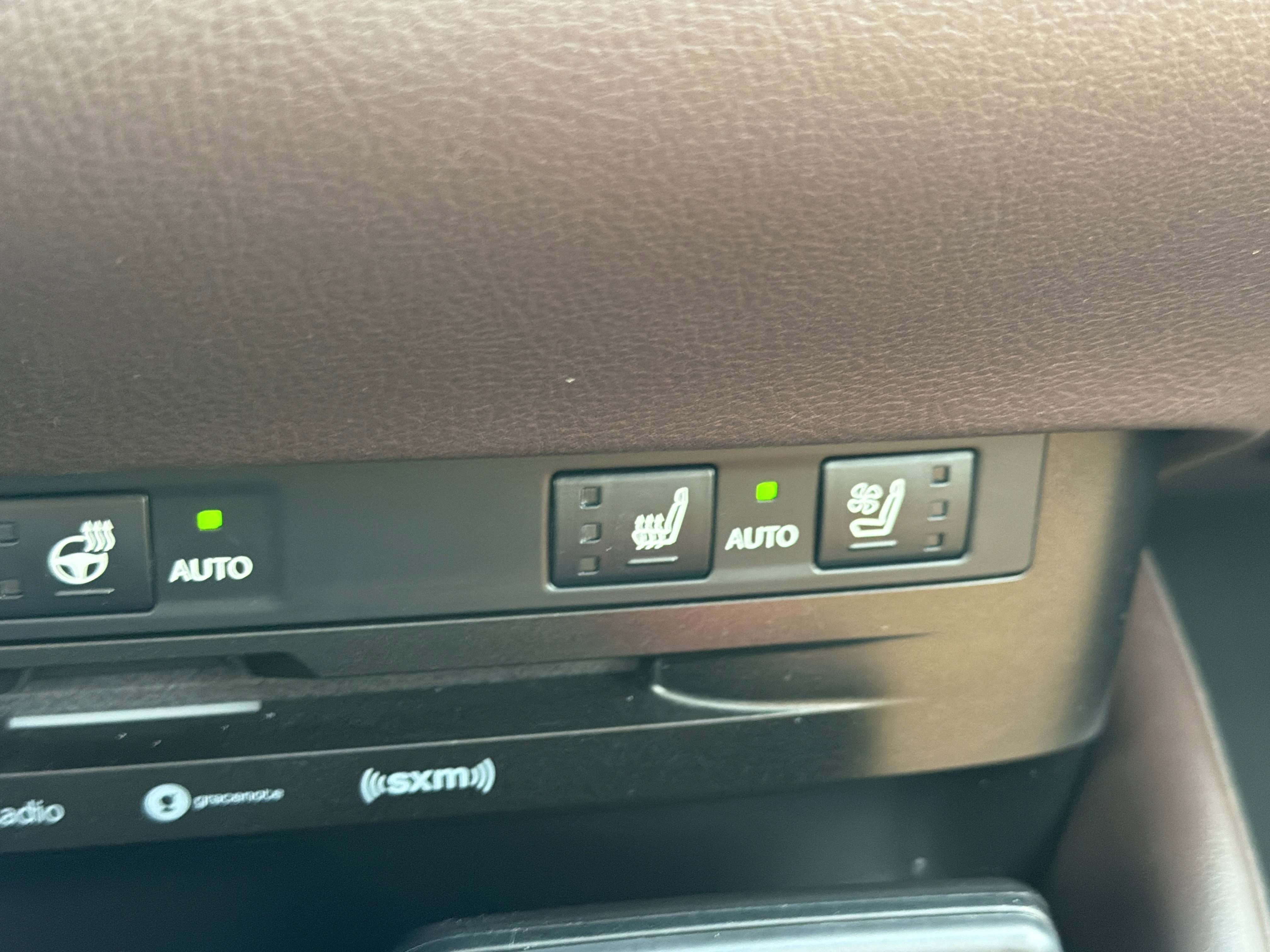 Used 2020 Lexus ES 350 w/ Premium Package FWD image 23