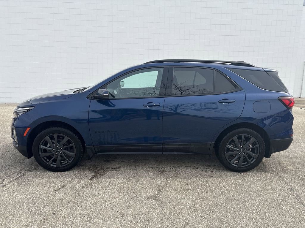Certified 2022 Chevrolet Equinox RS w/ RS Leather Package AWD/4WD image 10