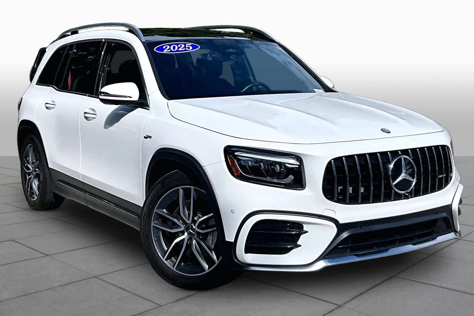 Used 2025 Mercedes-Benz GLB 35 AMG 4MATIC image 3