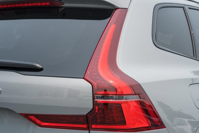 New 2026 Volvo XC60 B5 Plus w/ Protection Package Premier AWD/4WD image 8