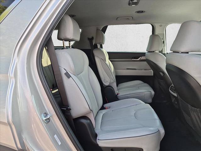 Used 2024 Hyundai Palisade SEL FWD image 21