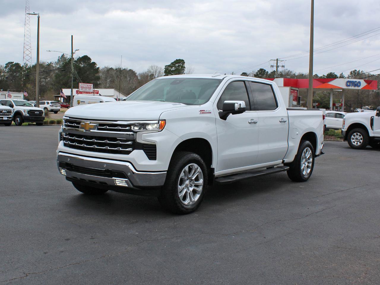 Used 2024 Chevrolet Silverado 1500 LTZ w/ Technology Package image 10