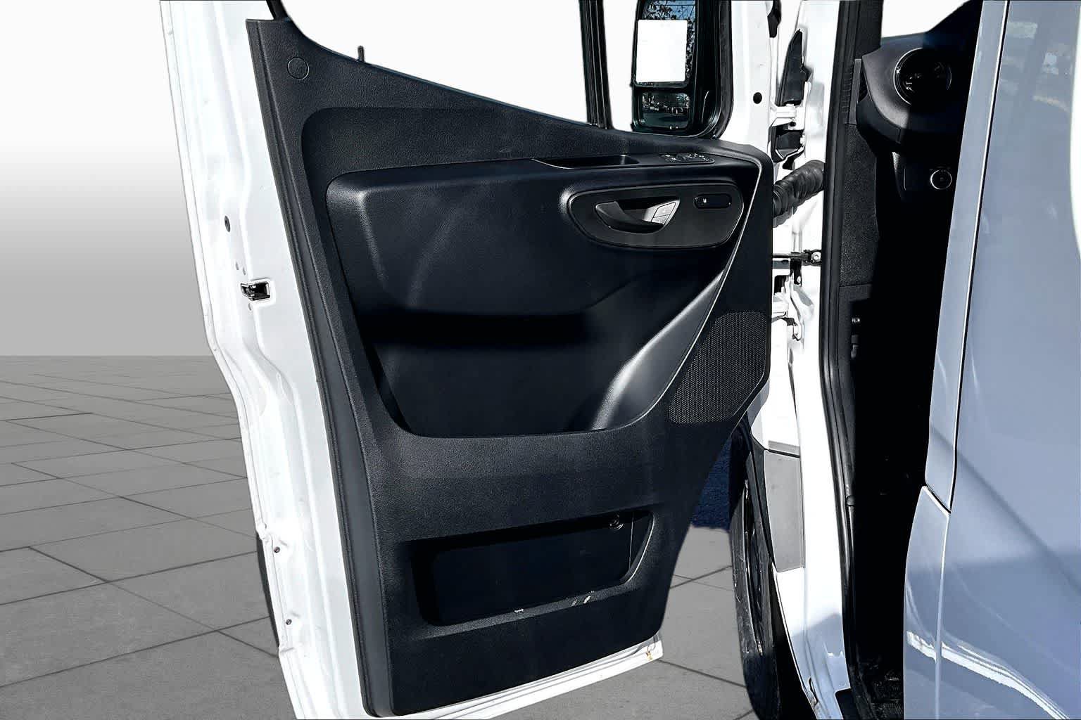 New 2025 Mercedes-Benz Sprinter 2500 image 10