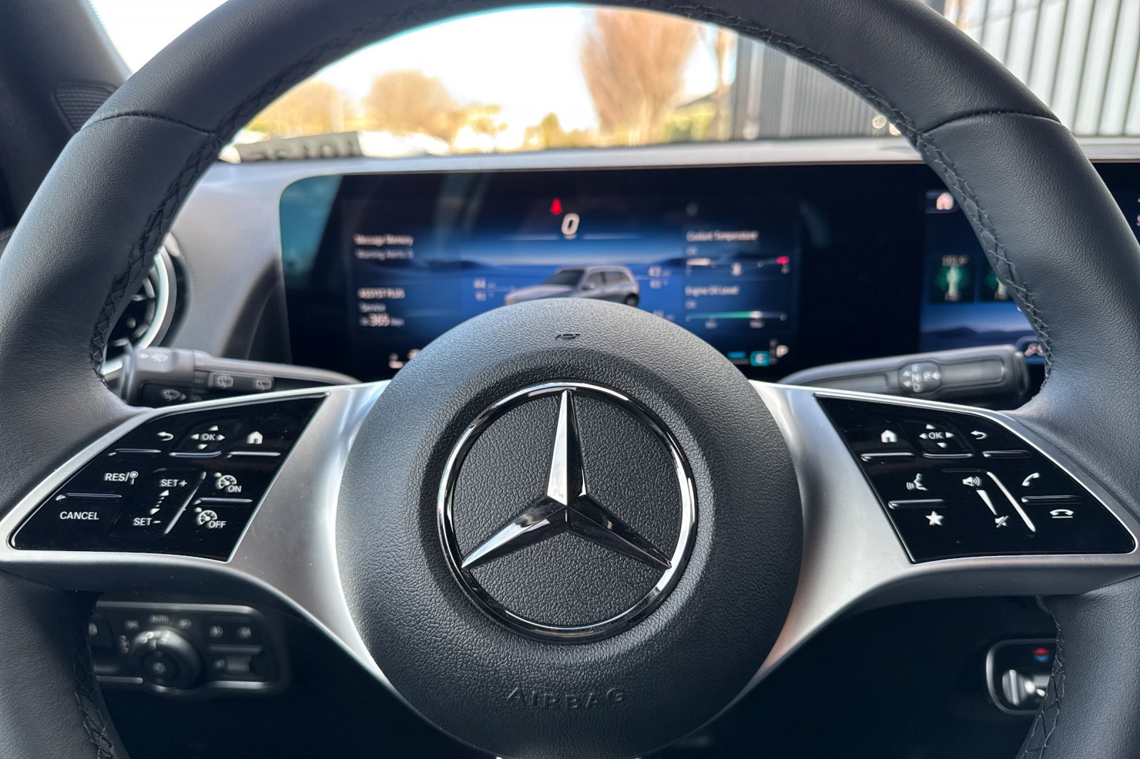 New 2026 Mercedes-Benz GLB 250 4MATIC image 23