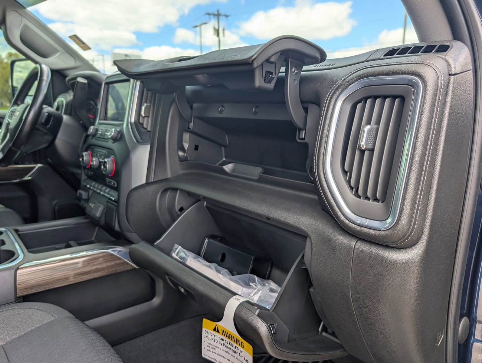 Used 2022 Chevrolet Silverado 2500 LT w/ Convenience Package AWD/4WD image 32