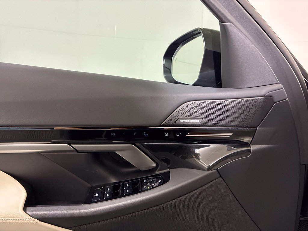 Certified 2026 BMW 530i w/ M Sport Package RWD image 24