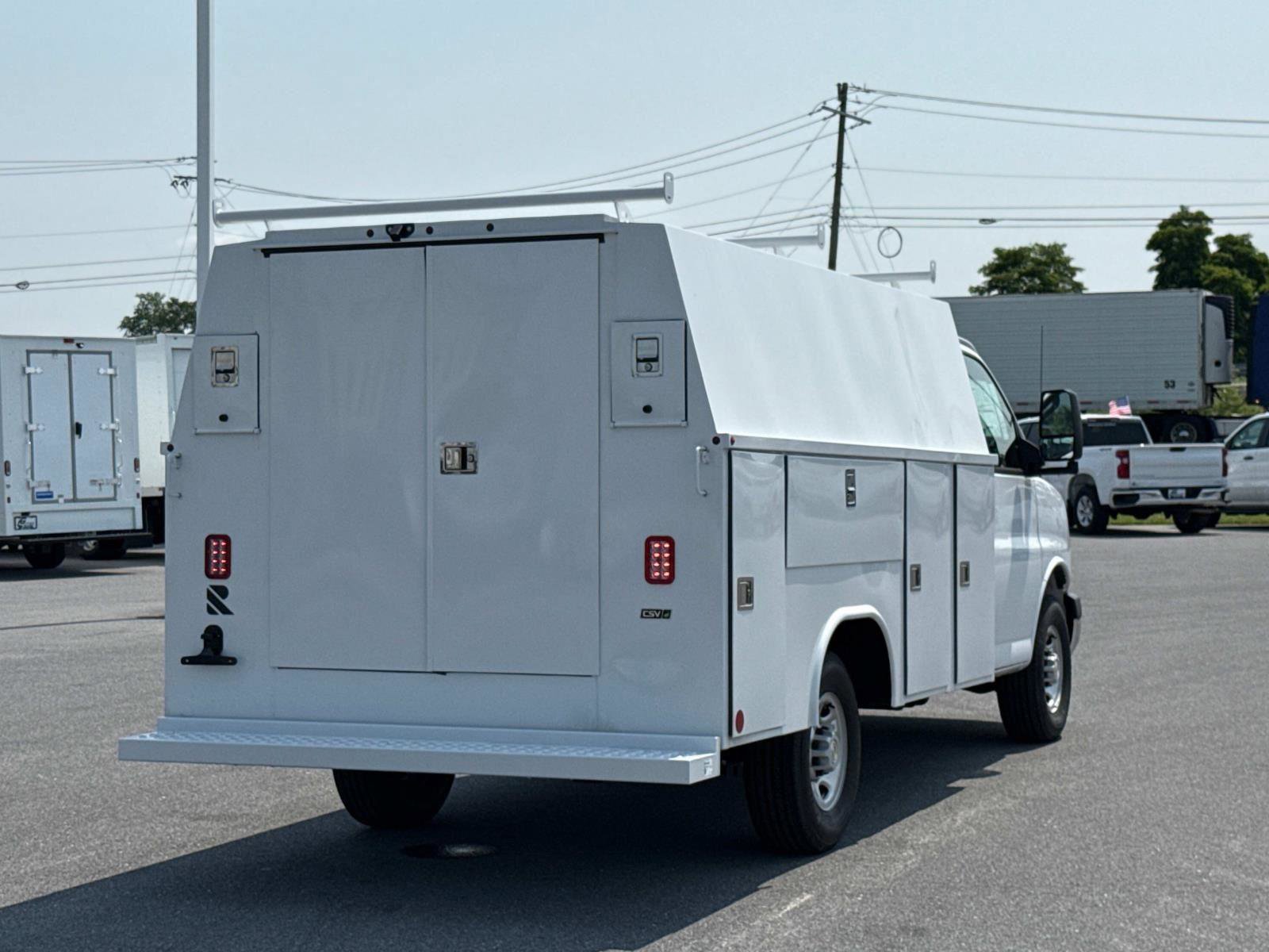 New 2025 Chevrolet Express 3500 w/ Power Convenience Package image 13