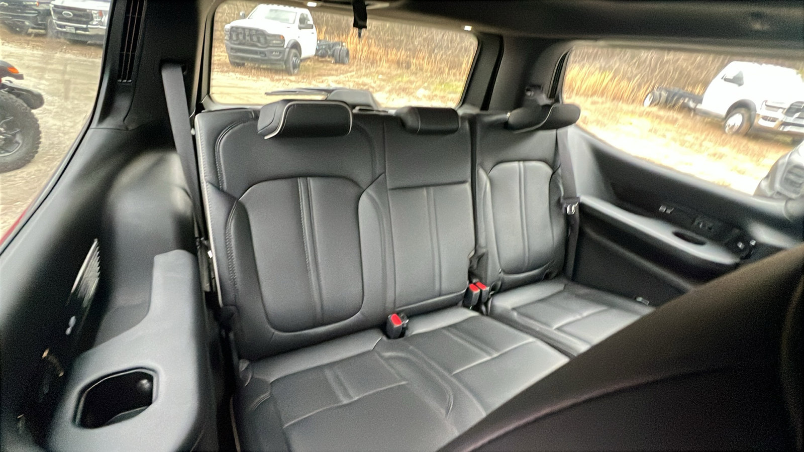 Used 2025 Jeep Grand Wagoneer Series II Obsidian w/ Quick Order Packagew 28T image 25