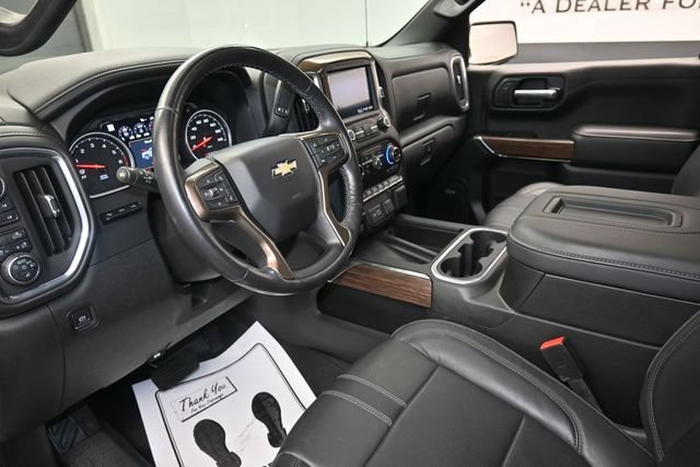 Used 2021 Chevrolet Silverado 1500 High Country w/ Technology Package AWD/4WD image 18