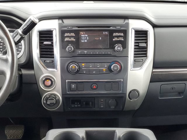 Used 2017 Nissan Titan SV AWD/4WD image 29
