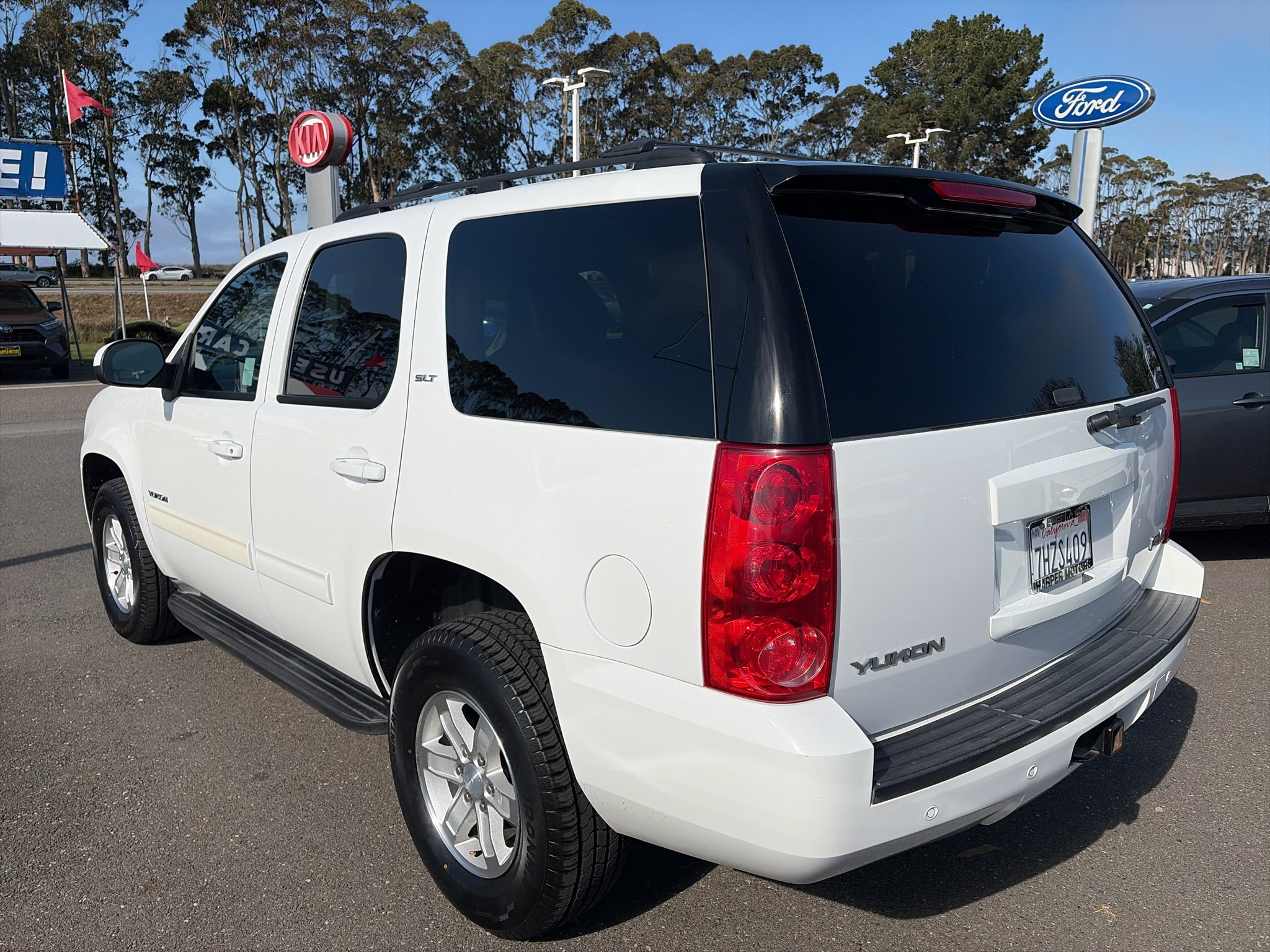 Used 2014 GMC Yukon SLT AWD/4WD image 3