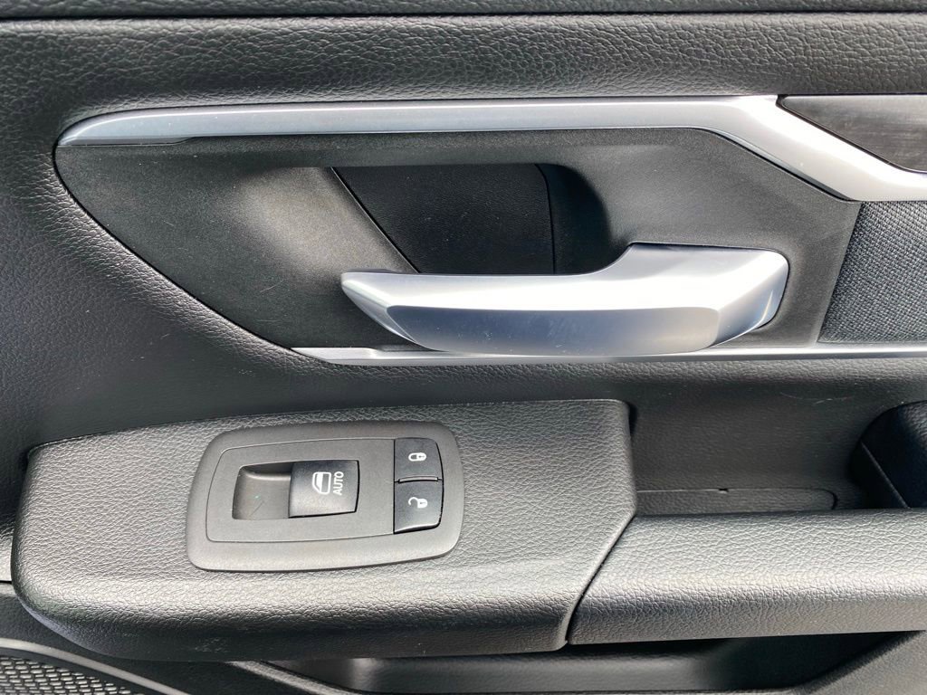 Used 2022 RAM 1500 Big Horn image 10