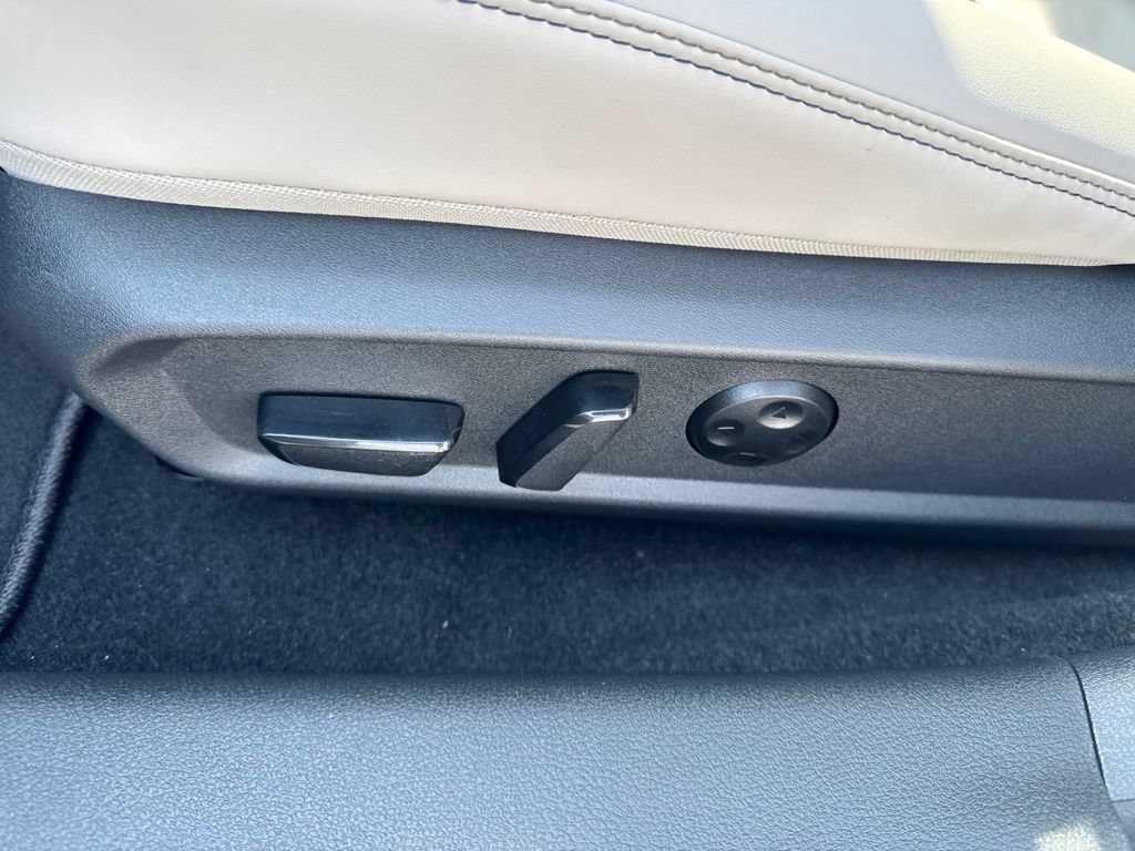 New 2026 Nissan Sentra SL FWD image 23