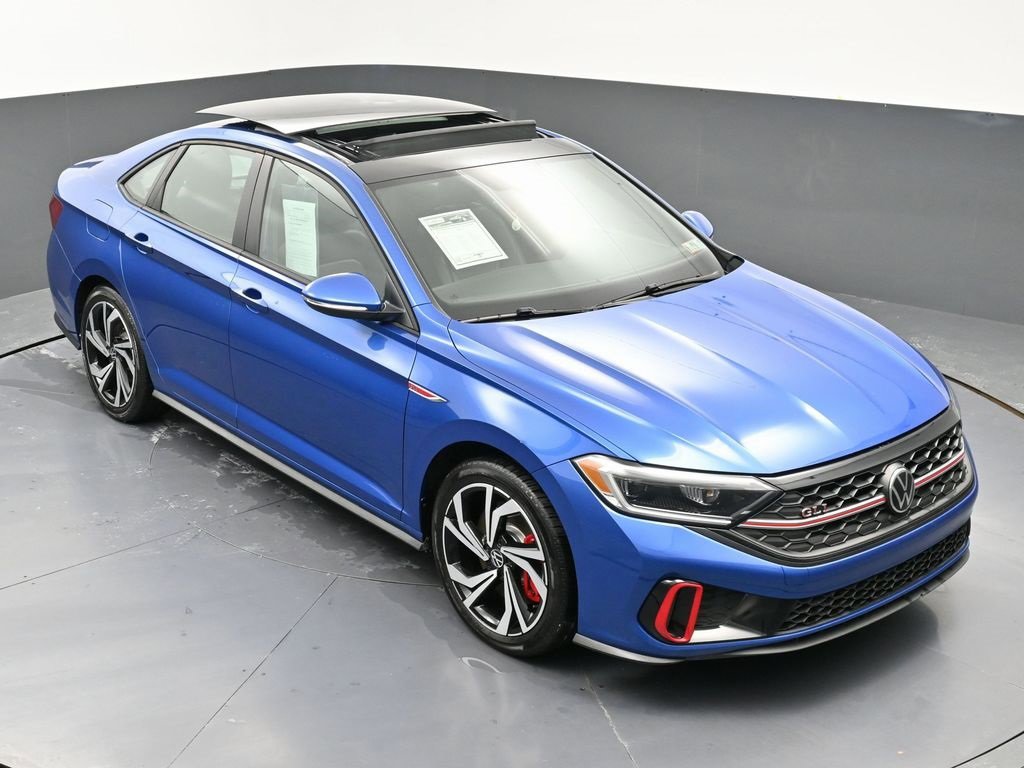 Used 2024 Volkswagen Jetta GLI Autobahn image 44