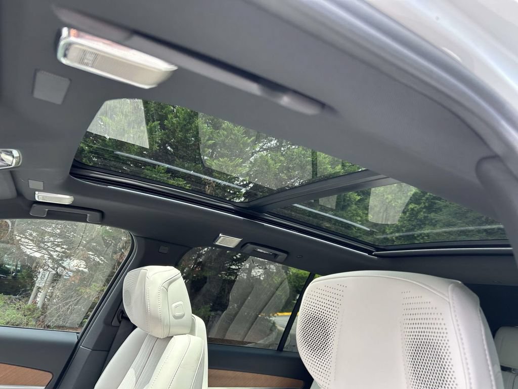New 2027 Cadillac Vistiq Sport AWD/4WD image 19