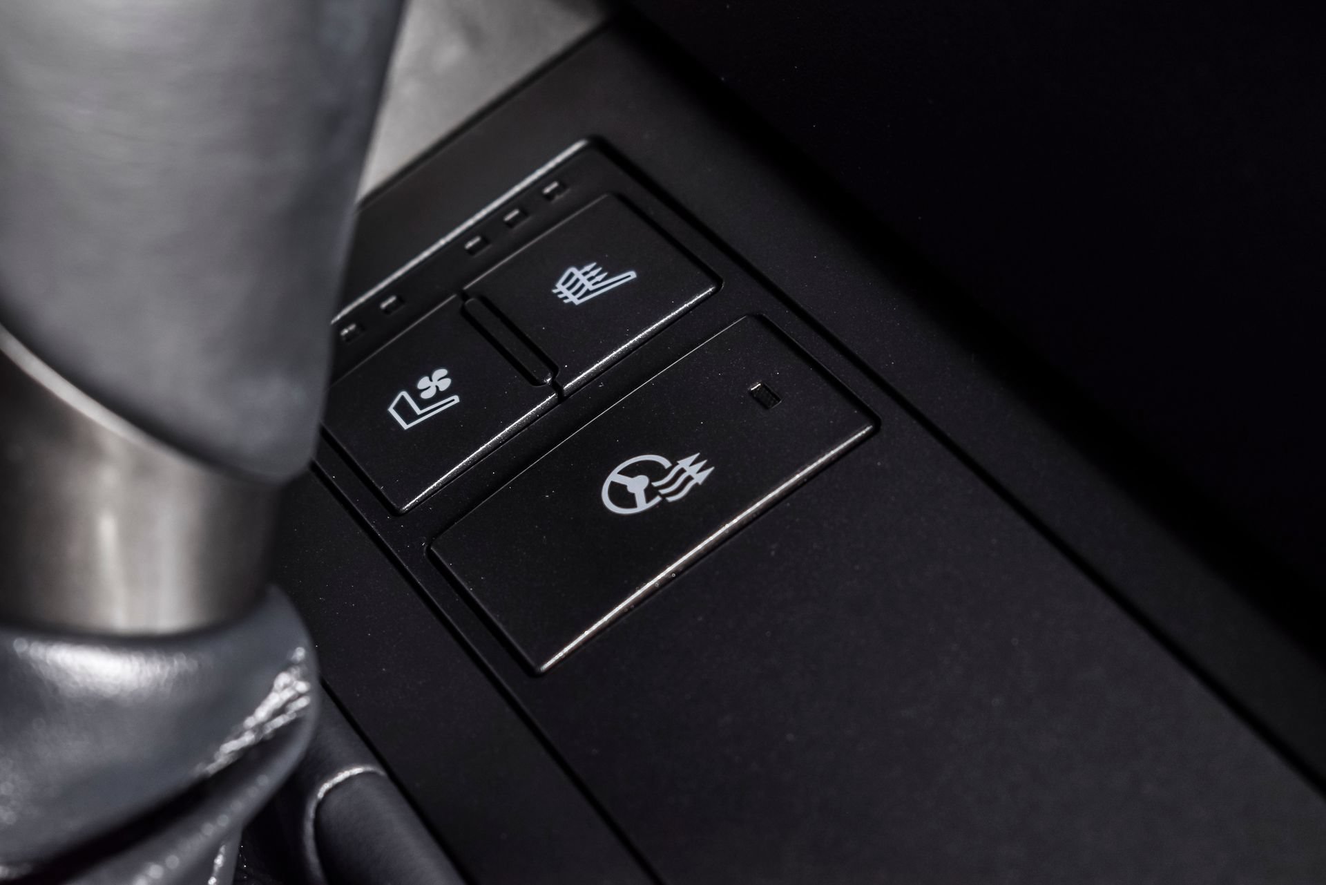 Used 2023 Lexus IS 300 w/ Premium Package RWD image 30