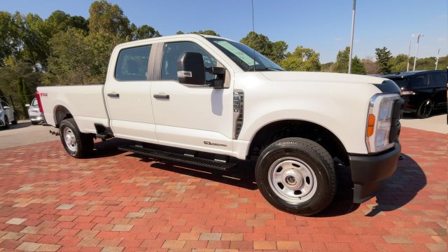 Used 2024 Ford F350 XL AWD/4WD image 3