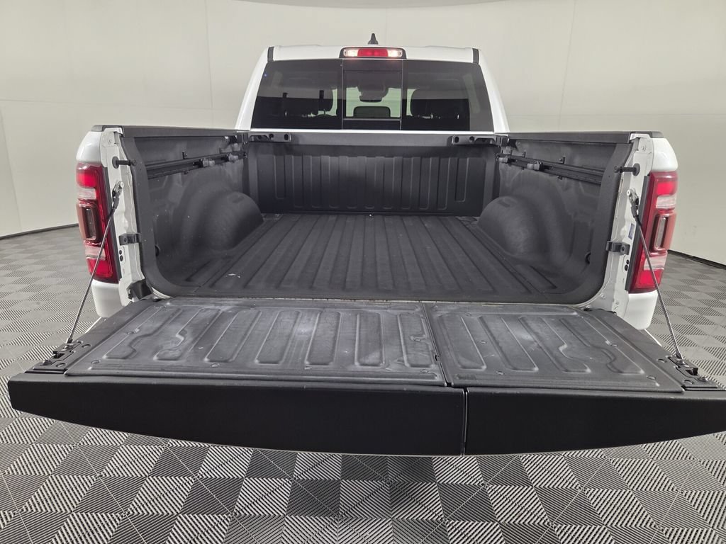 Used 2022 RAM 1500 Limited AWD/4WD image 29